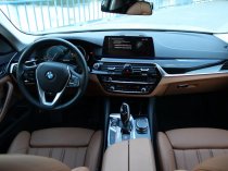 BMW 530i 2017 года с водителем