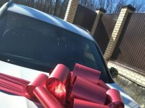 Подарочный бант на автомобиль