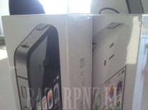 Продаю Apple iPhone 4S 8Gb Black/White Ref